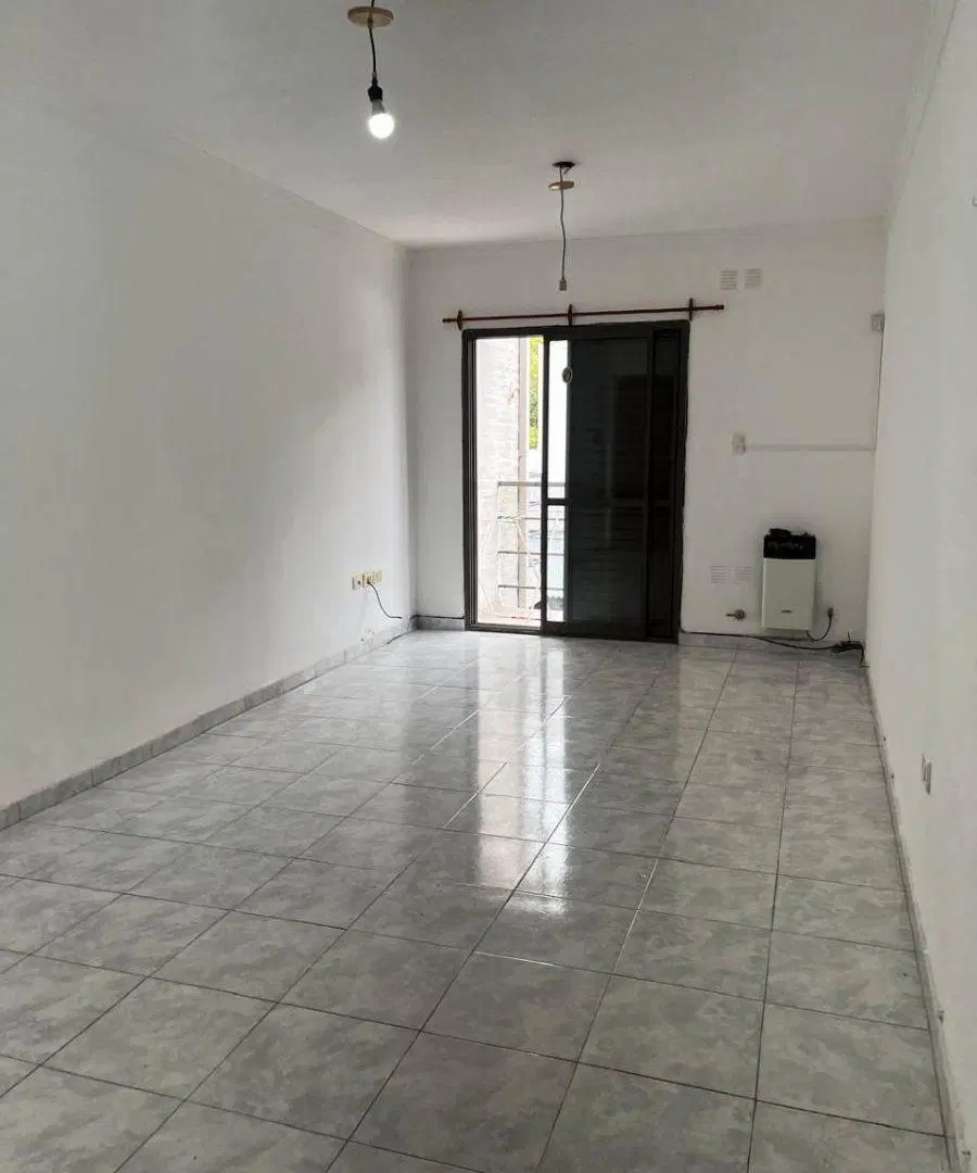 BARRIO SUR 2 DORMITORIO PATIO Y BALCON. 2