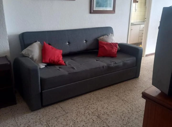 24 Meses Depto. 2 amb. Pleno centro a la calle C/dep chica. Amueblado. Cochera 4