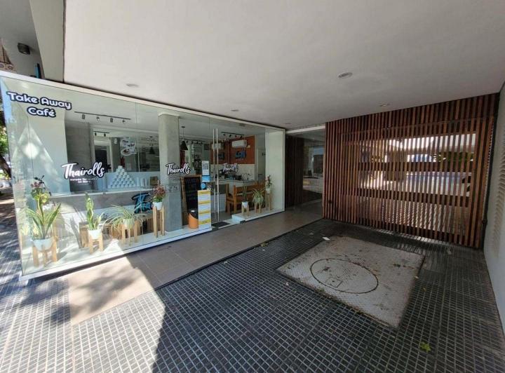 1 AMBIENTE 32 M2 + COCHERA FIJA SEMICUBIERTA. 5 AÑOS. BALCON 4