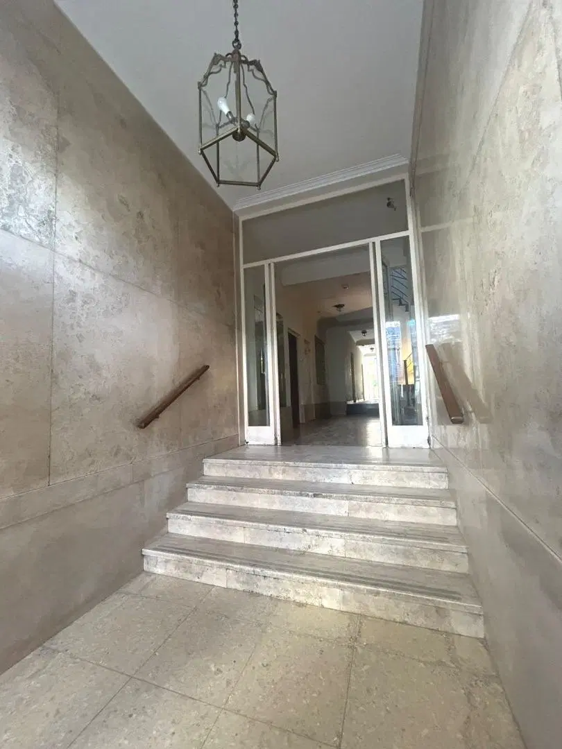 2 AMB 1º X ESC 34 M2 INTERNO LUMINOSO. BAÑO Y COCINA A NUEVO 3