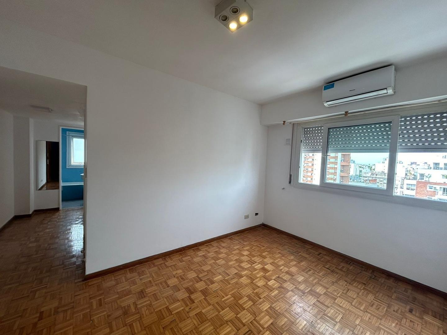 Foto de 3 AMBIENTES 9º PISO SUPER LUMINOSO.TODO EXTERNO 43 M2, imagen 2