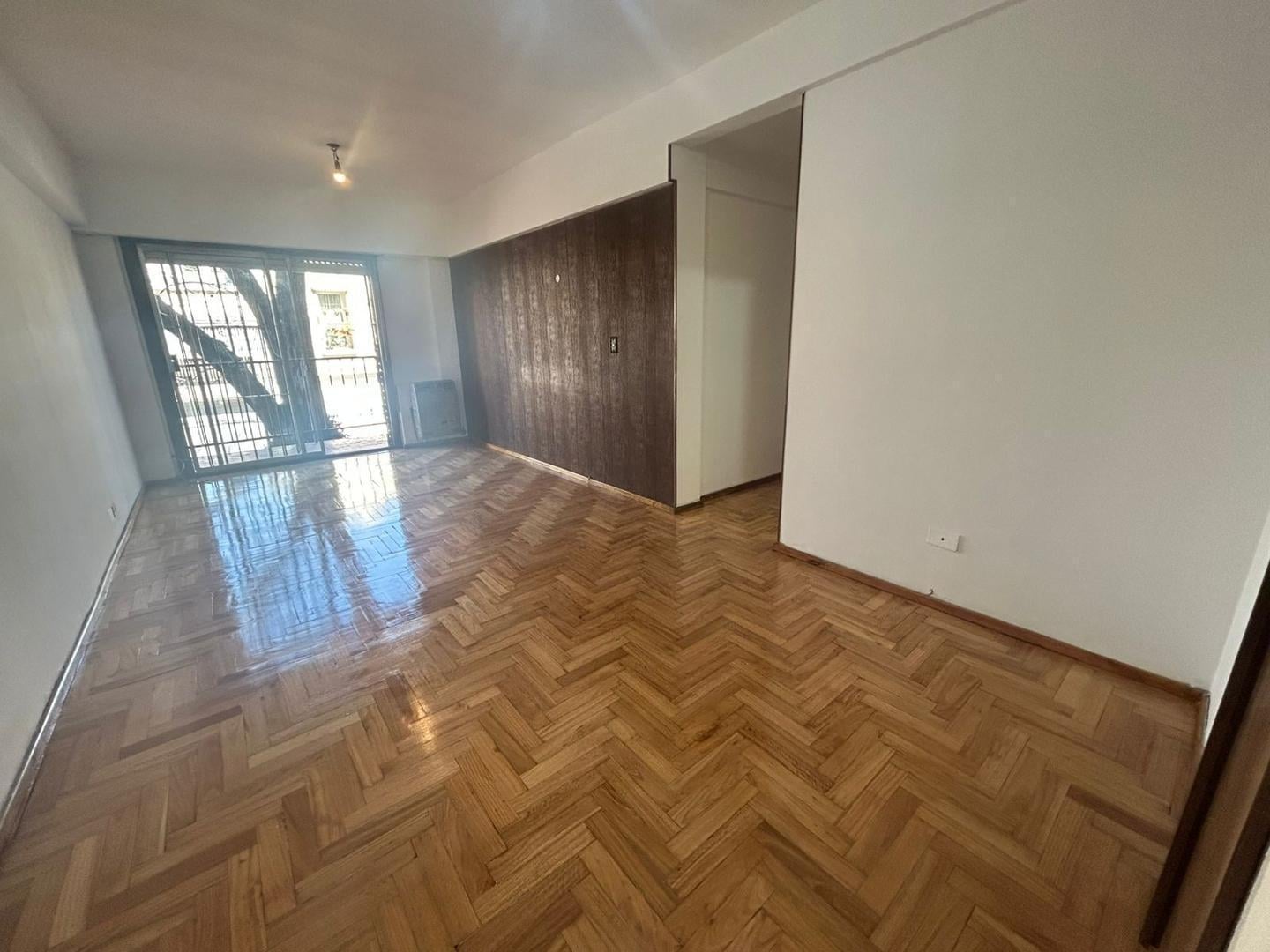 Foto de 3 AMBIENTES LAVADERO INDEPTE. 1º PISO POR ESCALERA 61 M2., imagen 2