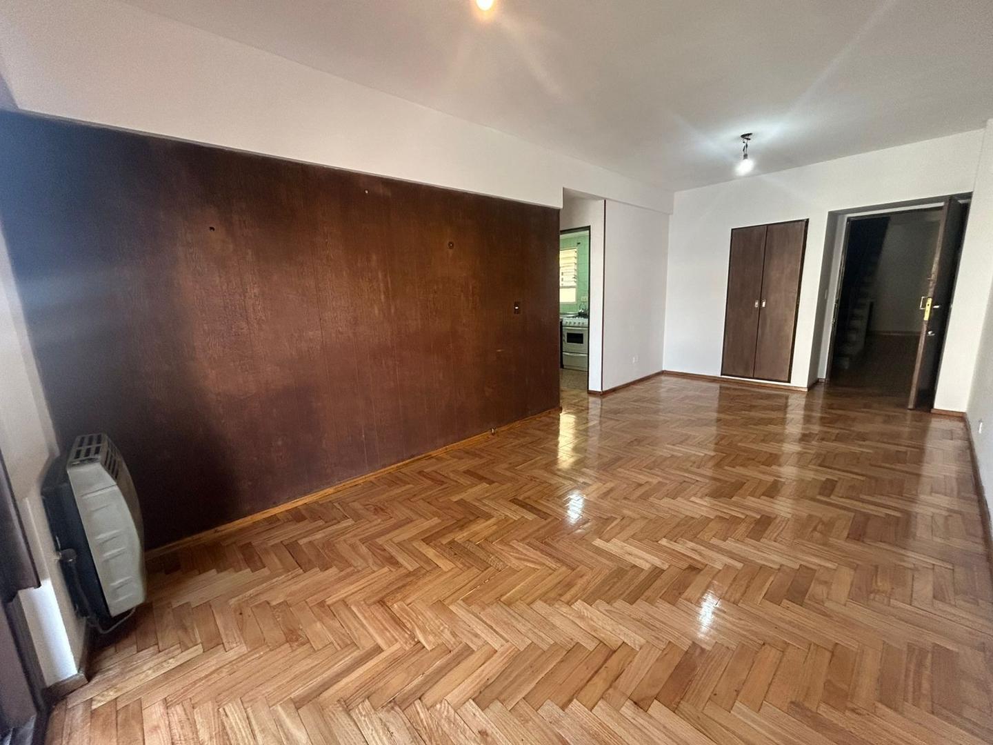 Foto de 3 AMBIENTES LAVADERO INDEPTE. 1º PISO POR ESCALERA 61 M2., imagen 5