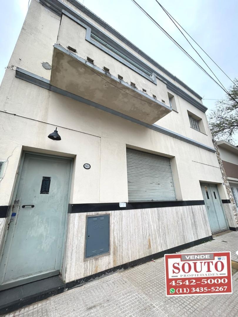 Foto de P.H 4 AMBIENTES 2 BAÑOS GARAGE 6.2 X 2.5.PATIO 8X3 T/ 132 m2, imagen 2