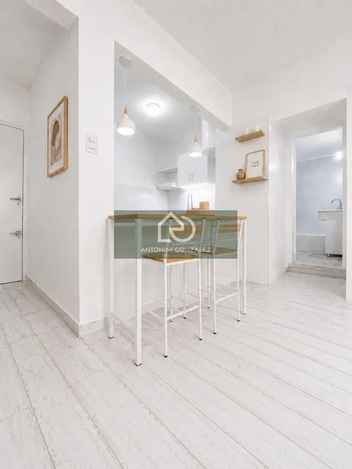 Departamento 2 Ambientes al Frente en Escalada 120 | Balcon Propio | Terraza y Laundry 3
