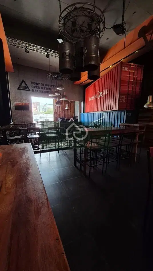 Alquiler local comercial 4