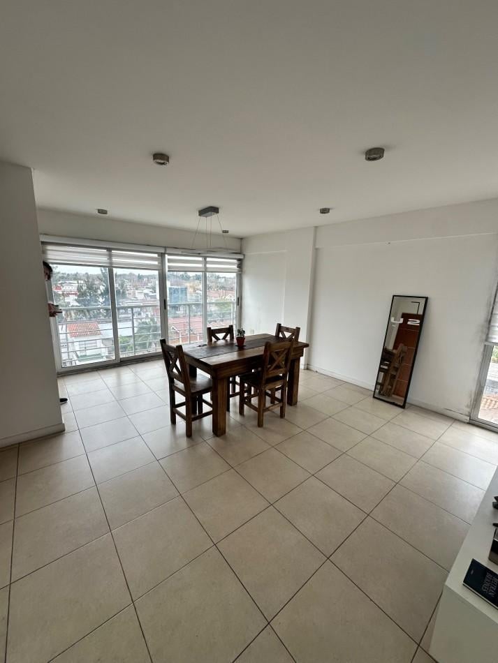 Foto de Venta departamento 2 Ambientes c/cochera., imagen 1