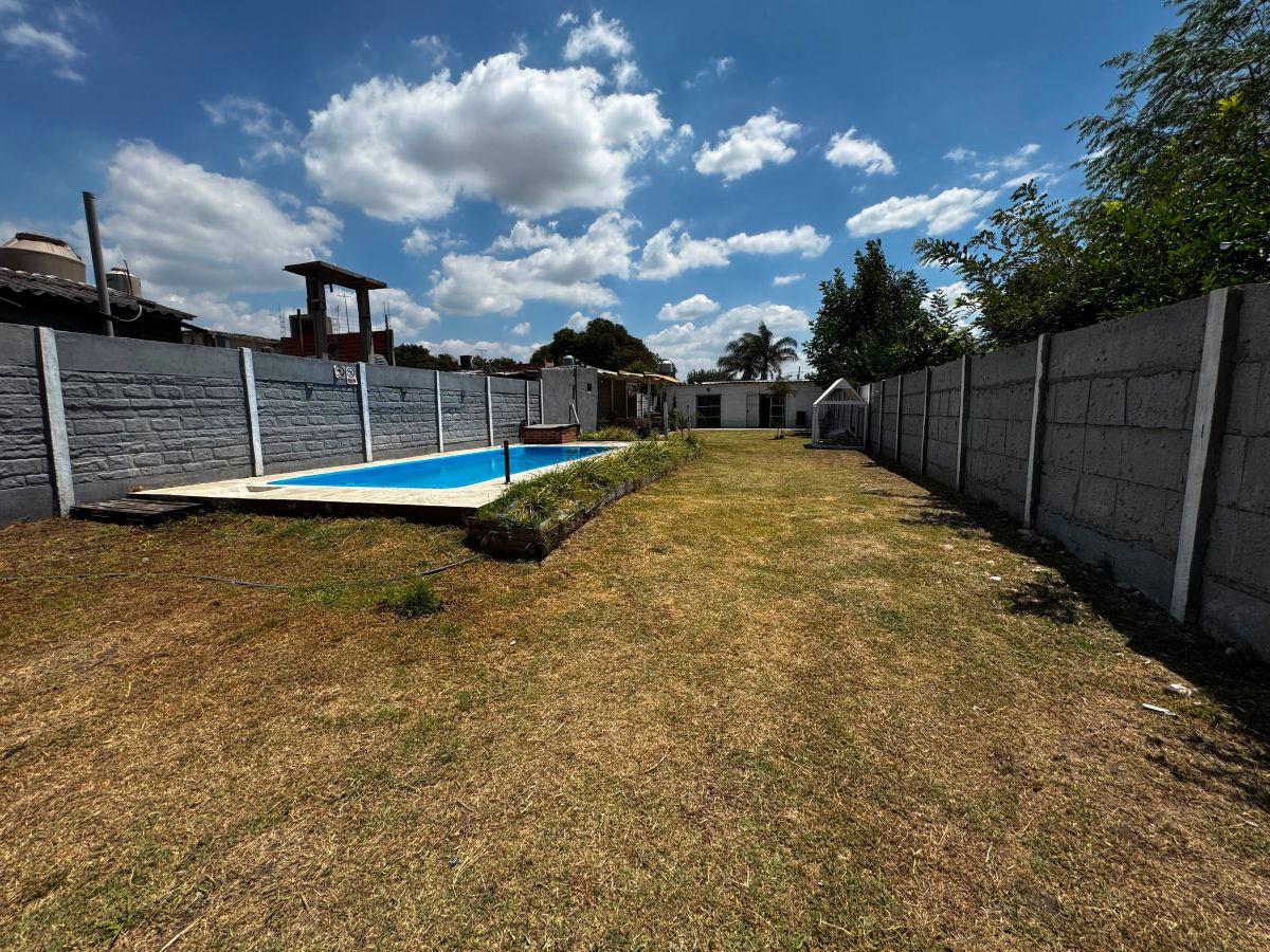 Foto de Venta de Quinta con quincho, pileta y monoambiente., imagen 2