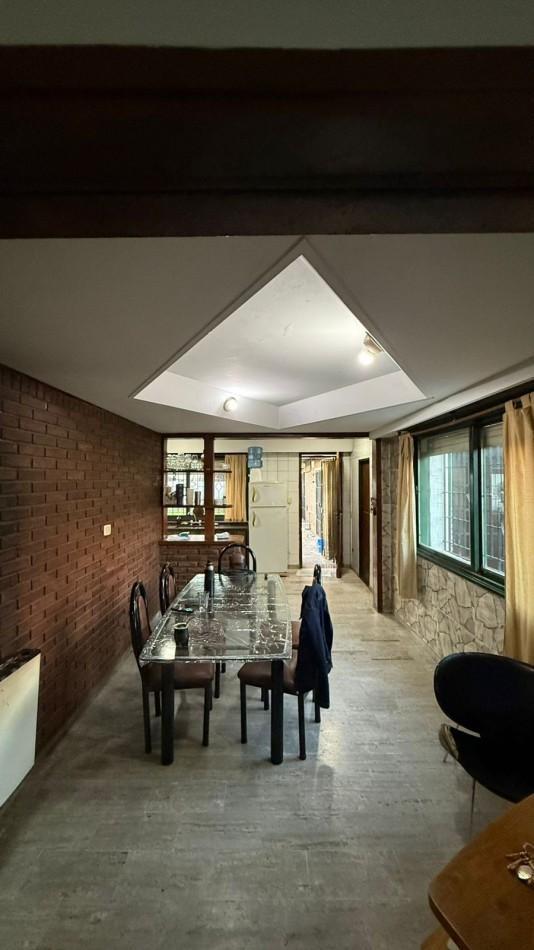 Foto de Casa 6 ambientes con parque y pileta., imagen 5