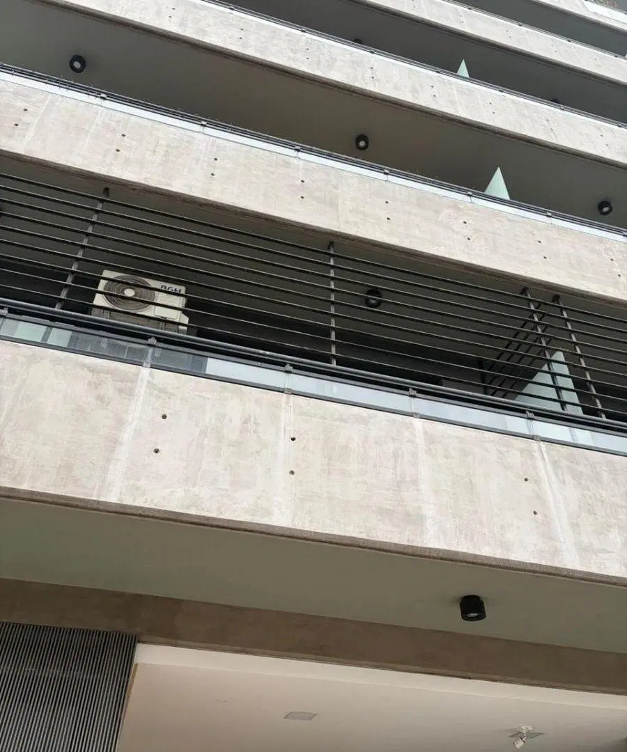 Departamento 2 y medio ambientes con Balcon 4