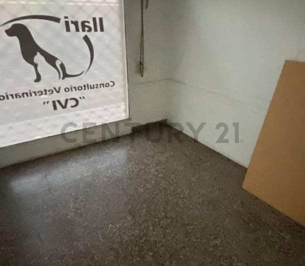 Local en esquina de 100 m² sobre Av. Mosconi – Ramos Mejía 3