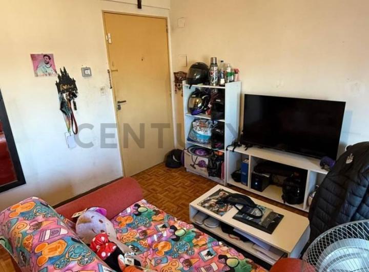 Departamento 2 Ambientes al Frente con Balcón | Segundo Piso por Escalera | Centro de San Justo 3