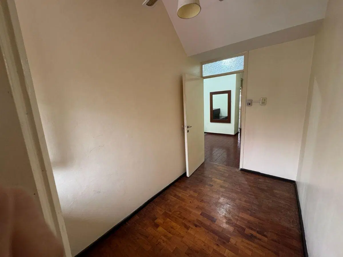 Casa en Alquiler – Bombal Centro sobre calle Benegas a mts de Av. Peltier y Av. Belgrano 3