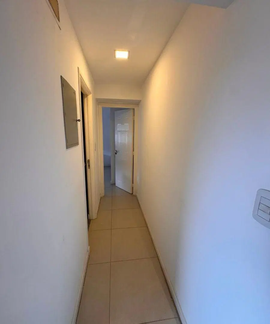 Departamento en venta en Torre Laureana fte a Hyatt y pasos de Av. Sarmiento y Belgrano 5