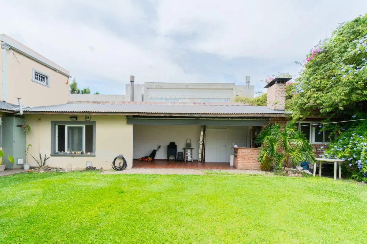 Casa 5 Ambientes venta Ituzaingó Norte 5