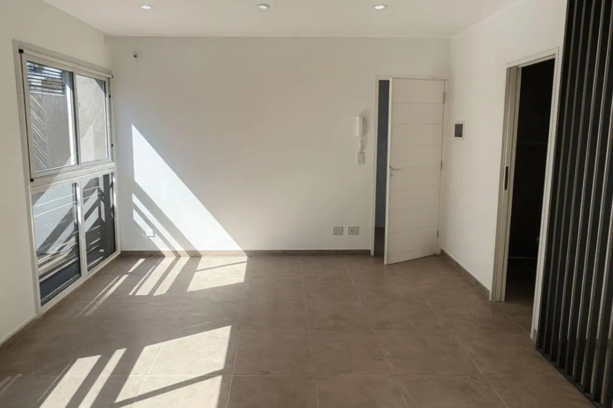 Departamento Monoambiente Alquiler Villa Luzuriaga 5