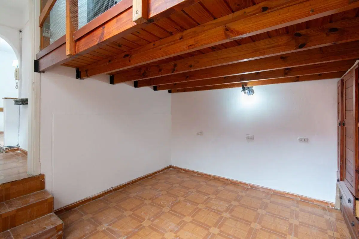 Casa en alquiler de 1 dormitorio en Castelar 8