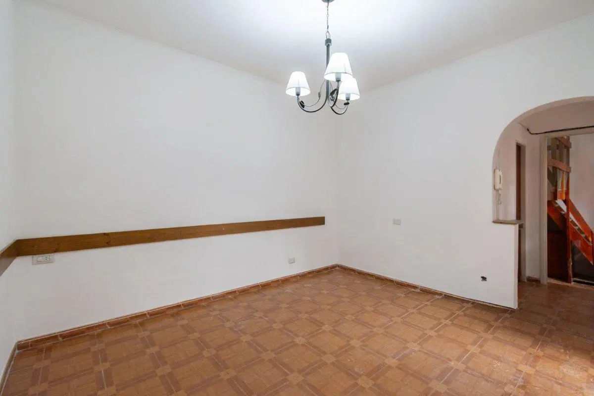 Casa en alquiler de 1 dormitorio en Castelar 4