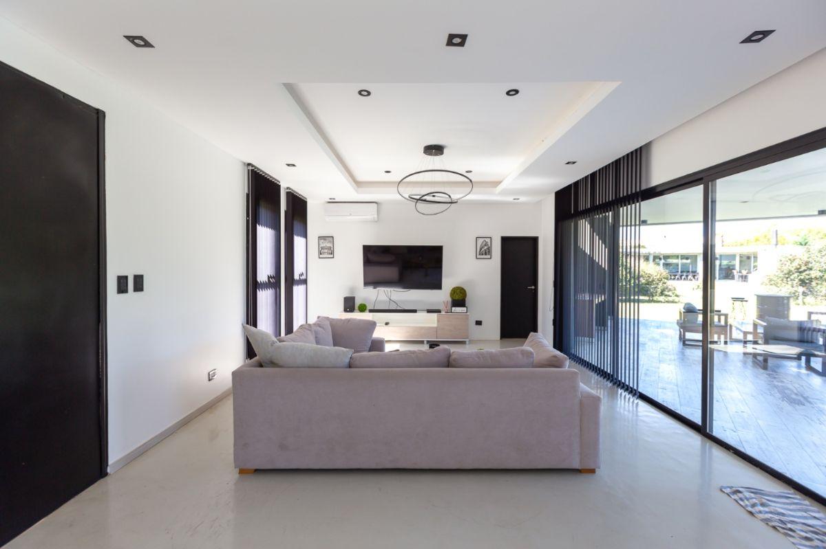 Foto de Casa 5 Ambientes Venta en Haras San Pablo, imagen 3