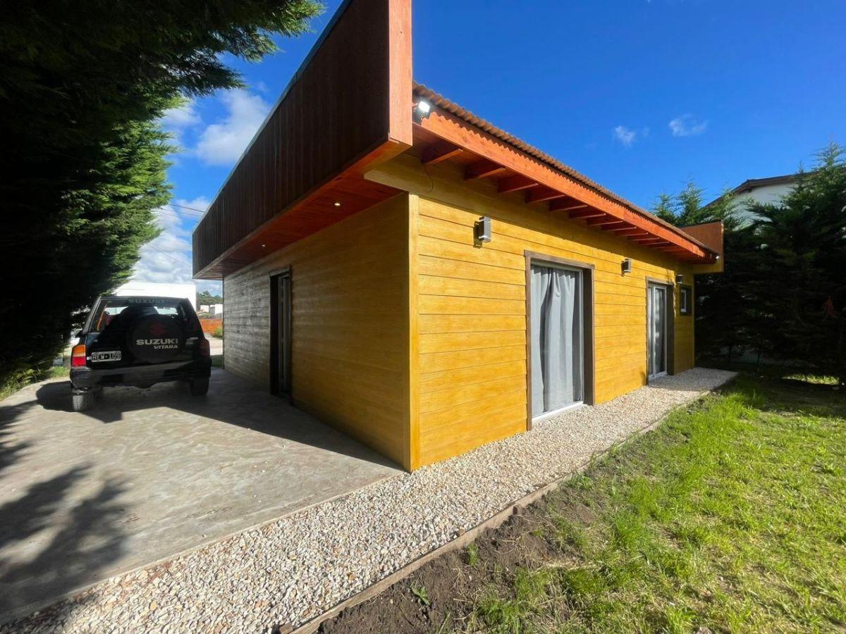 Foto de Excelente Chalet a estrenar en venta en Miramar. Barrio Las Lomas., imagen 2