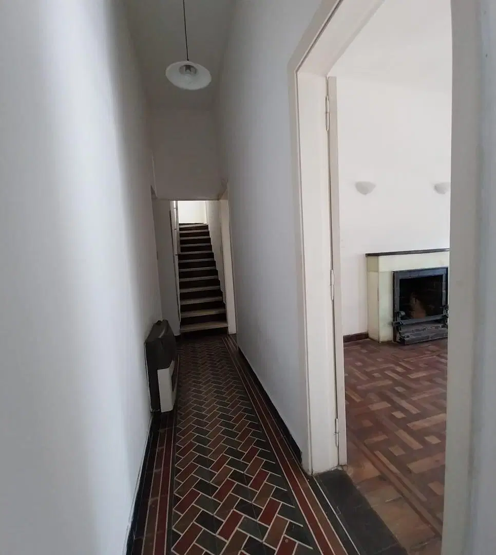 VENDO CASA EN BARRIO SAN VICENTE 4