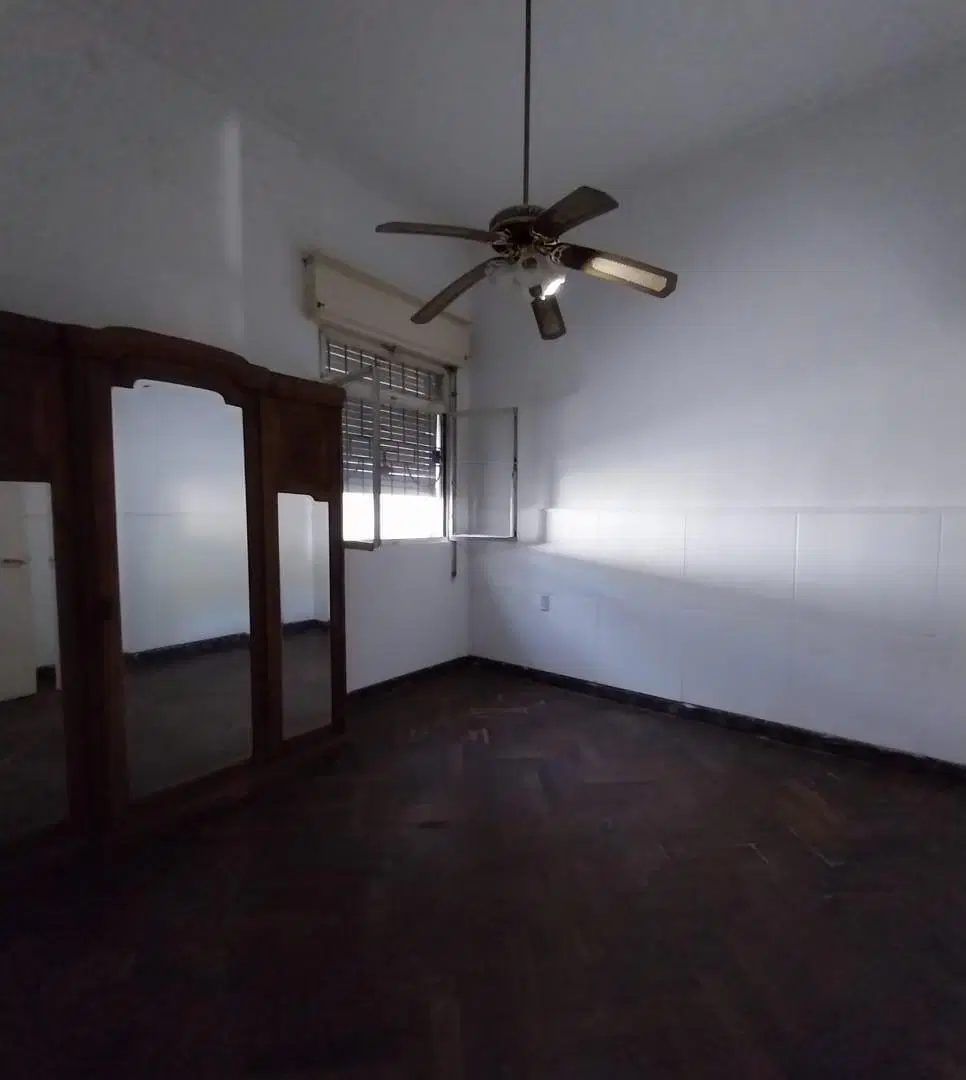 VENDO CASA EN BARRIO SAN VICENTE 5