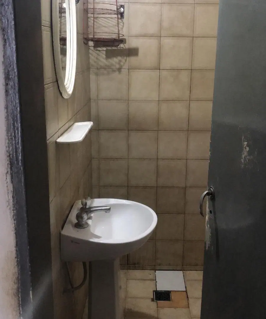 VENDO CASA DPTO. BARRIO COLON 4