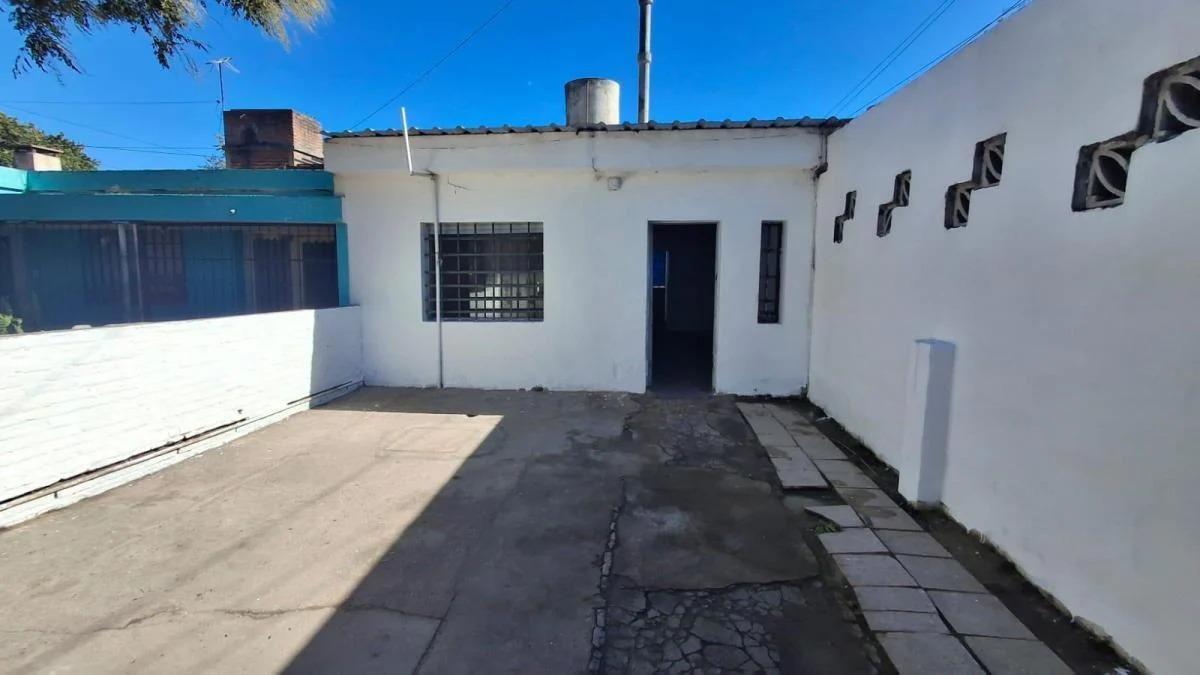Foto de VENDO CASA DOS DORMITORIOS EN MARQUEZ, imagen 1