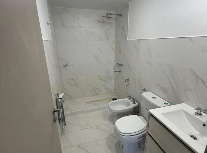 Departamento en Venta de 2 dormitorios 4