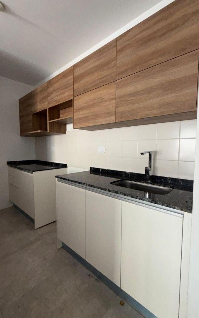 Foto de Alquiler anual, 2 dormitorios, centro con balcon a la calle!!, imagen 2