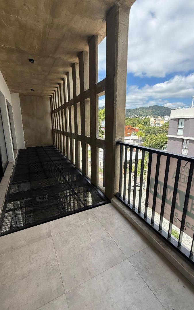 Foto de Alquiler anual, 2 dormitorios, centro con balcon a la calle!!, imagen 1