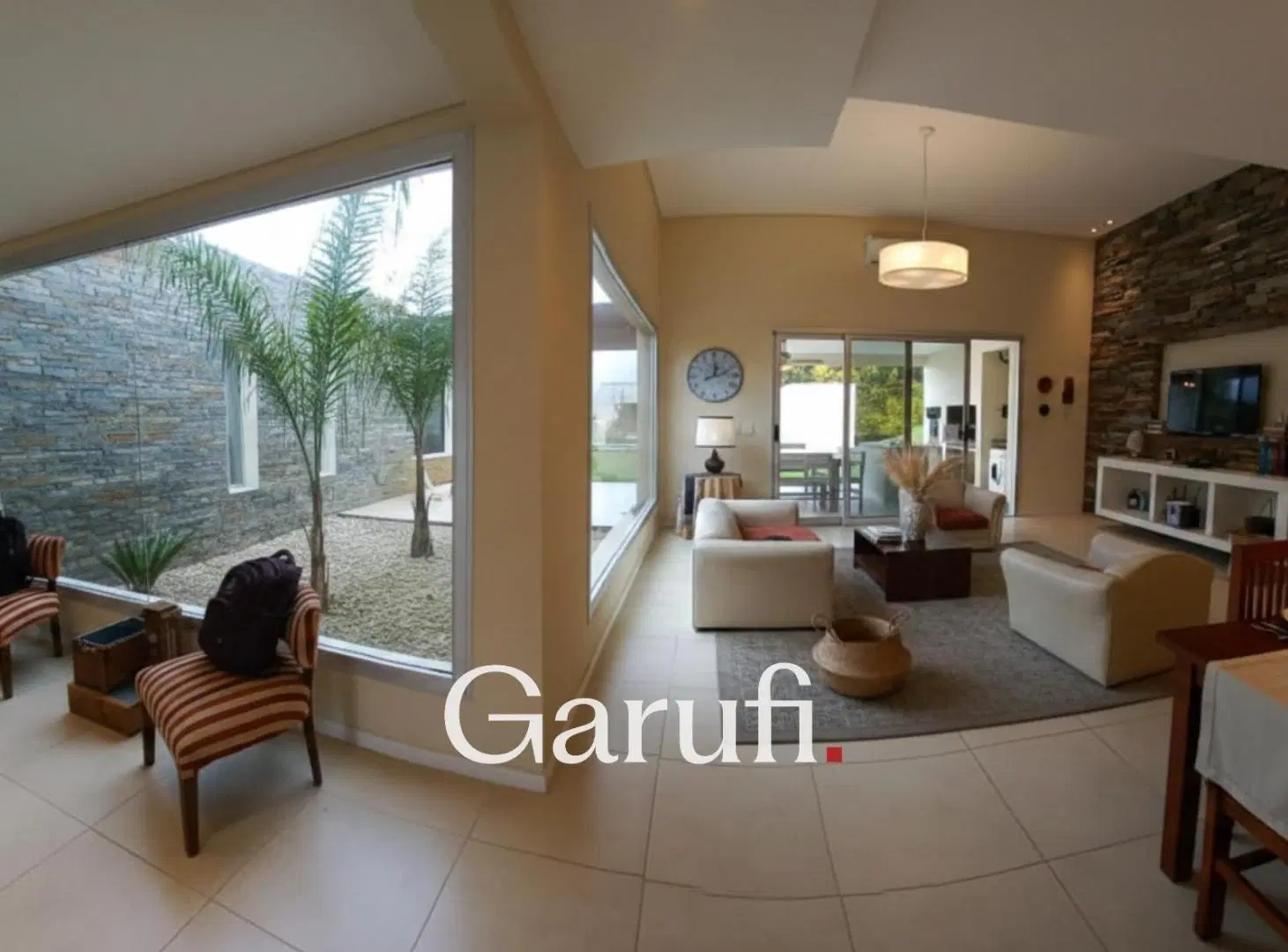 Casa en Venta en Costa Esmeralda Golf 1 con Piscina 2