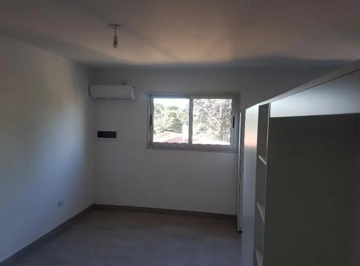 EXCELENTE DPTO EN ARGUELLO HOUSING!! 5
