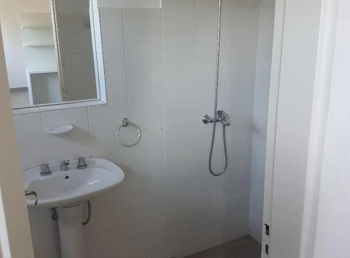 EXCELENTE DPTO EN ARGUELLO HOUSING!! 4