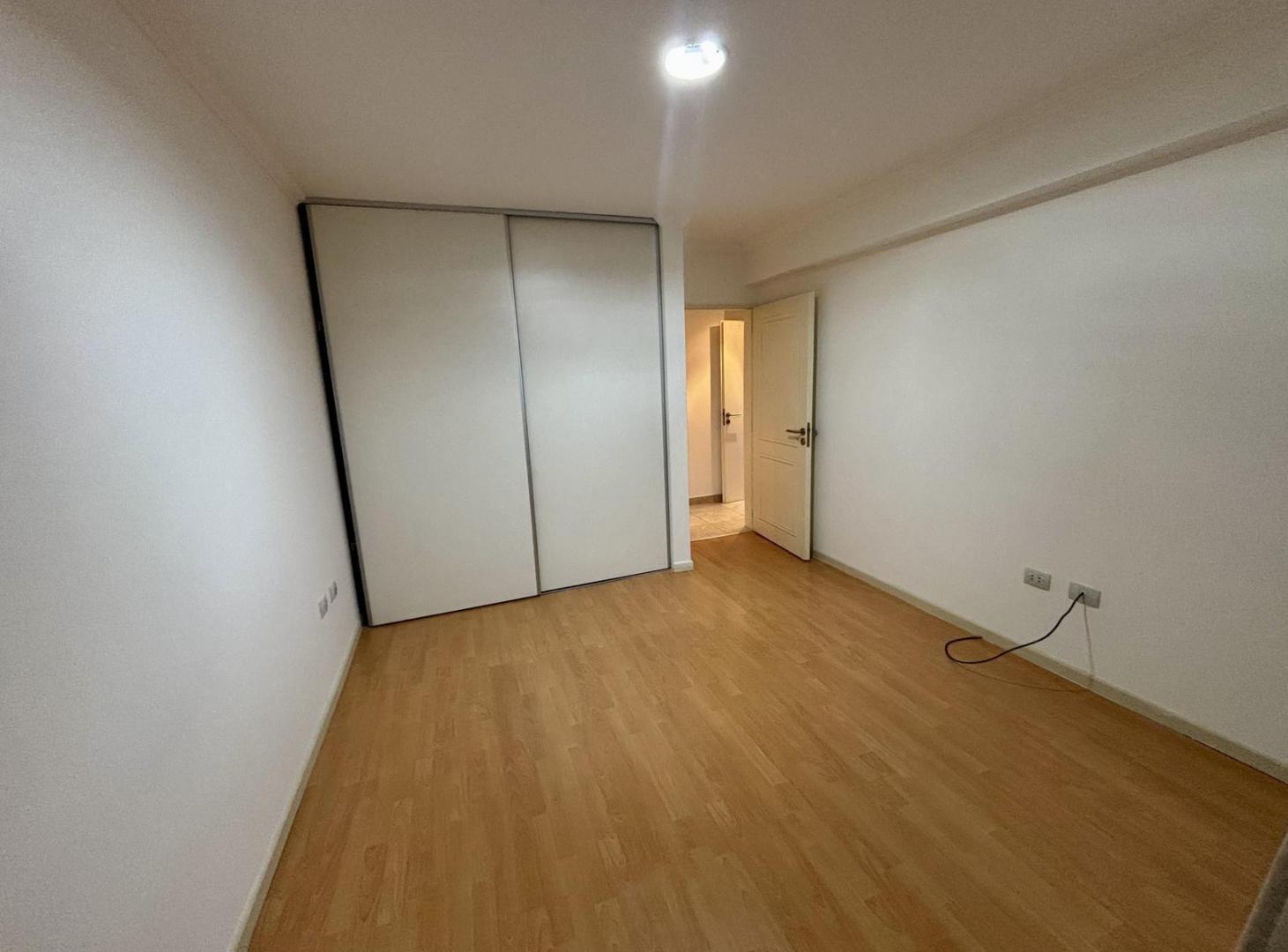 Foto de Departamento en alquiler - Centro Oeste, imagen 5