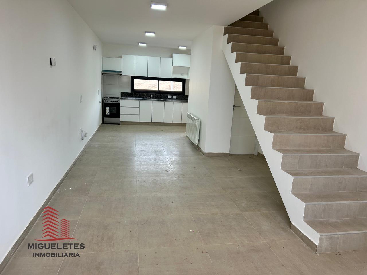 Foto de Duplex en Aquiler 2 Habitaciones a estrenar Centenario, imagen 2
