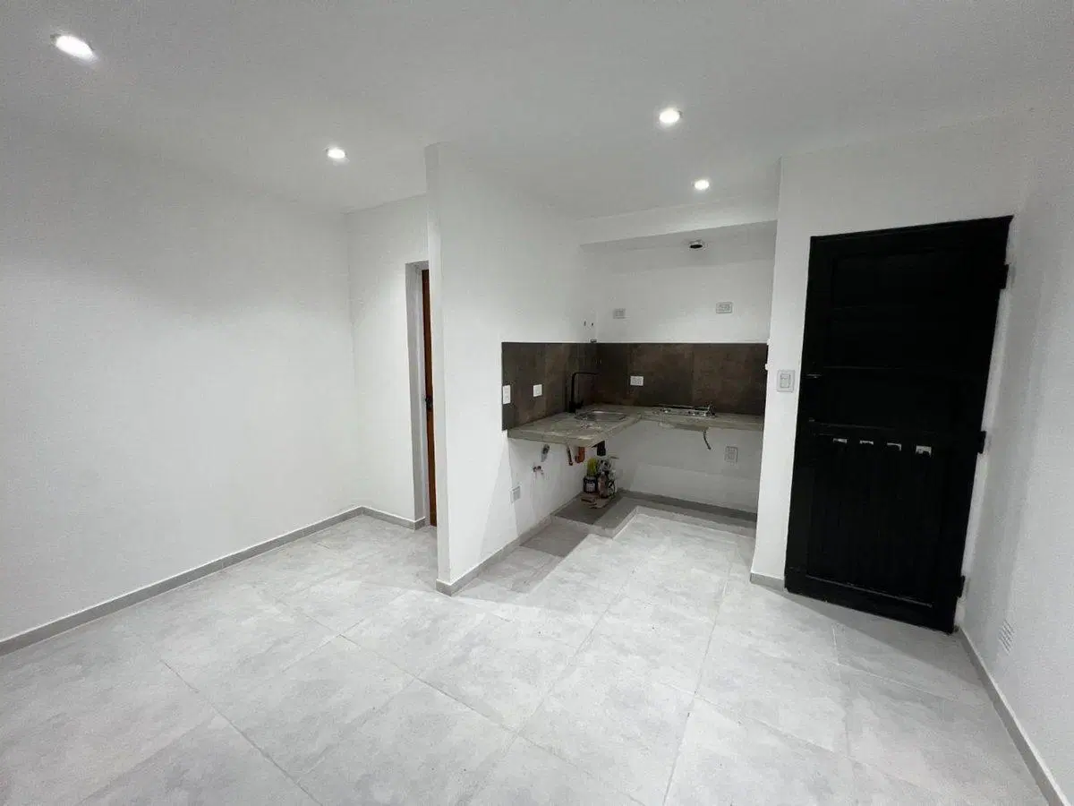 Departamento 1 ambiente en venta en La Plata 3