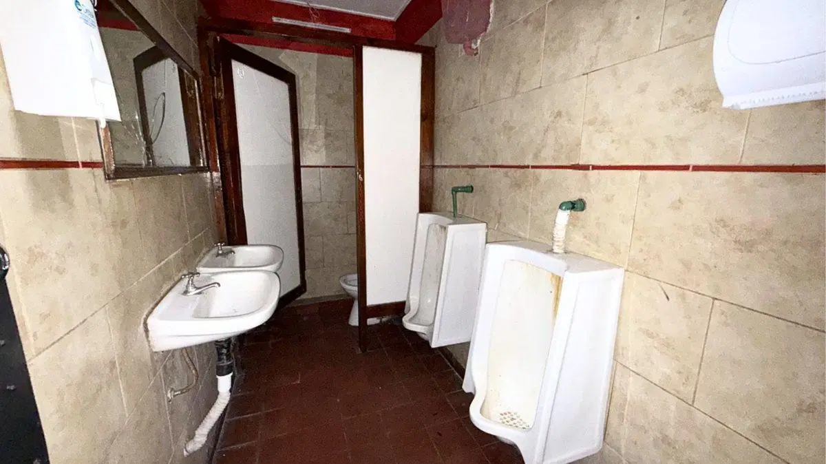 LOCAL COMERCIAL EN ALQUILER EN LA PLATA 5