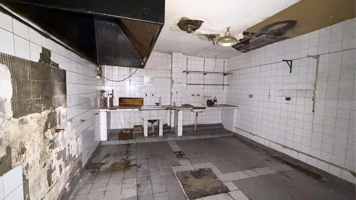 LOCAL COMERCIAL EN ALQUILER EN LA PLATA 4
