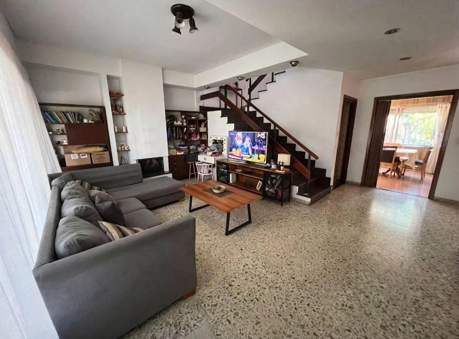Casa 3 dormitorios Venta Sarandí Cochera y Jardin 5