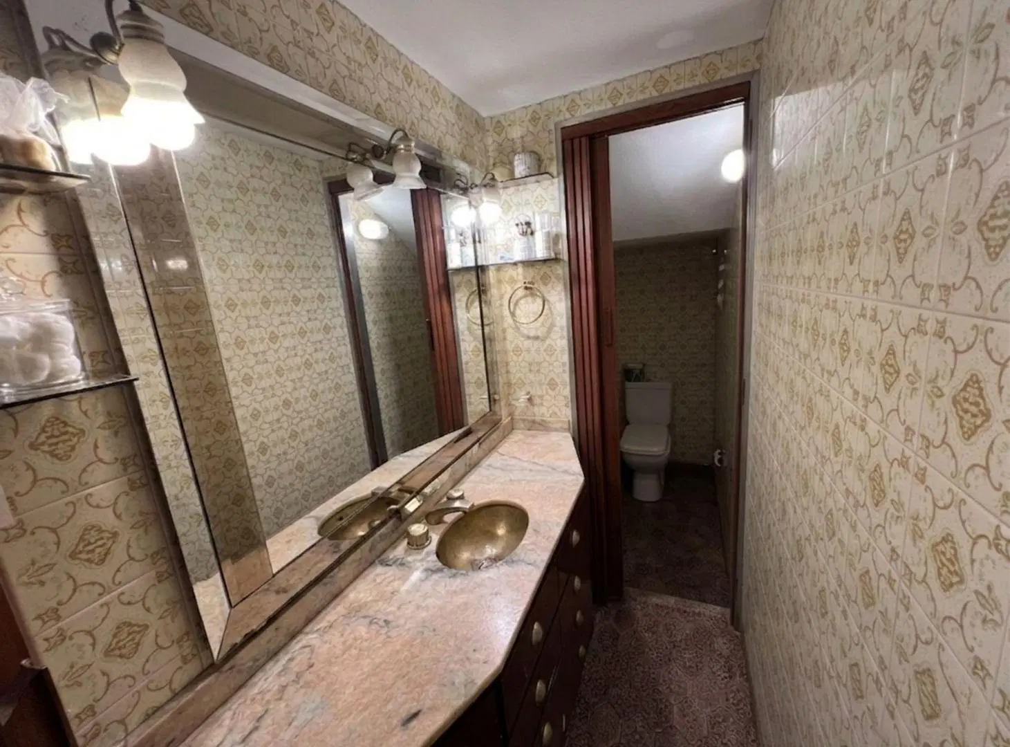 Casa 3 dormitorios Venta Sarandí Cochera y Jardin 2