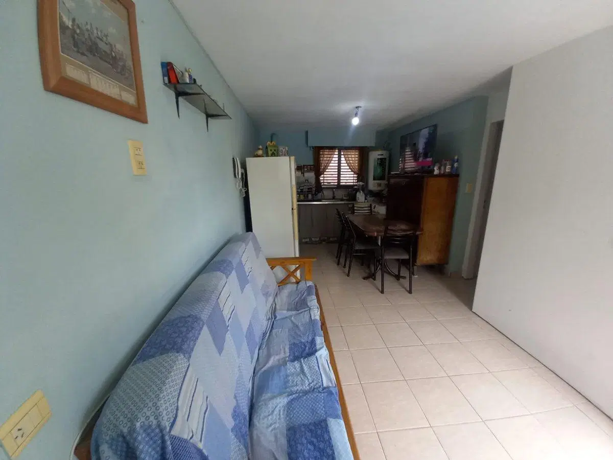 Casa 4 ambientes en venta en Villa Elvira jardín 5