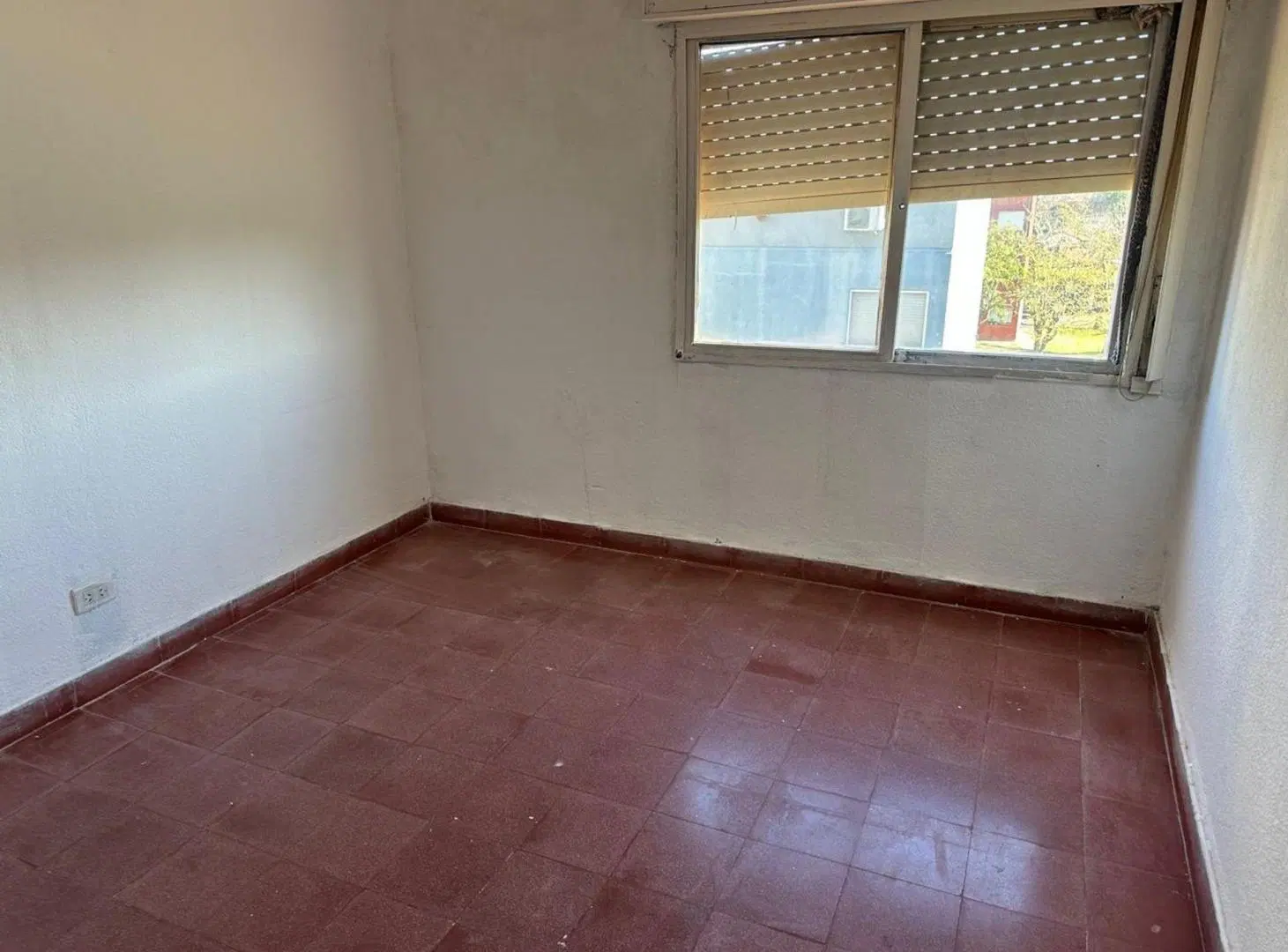 Departamento 5 ambientes en venta en Villa Elvira 3