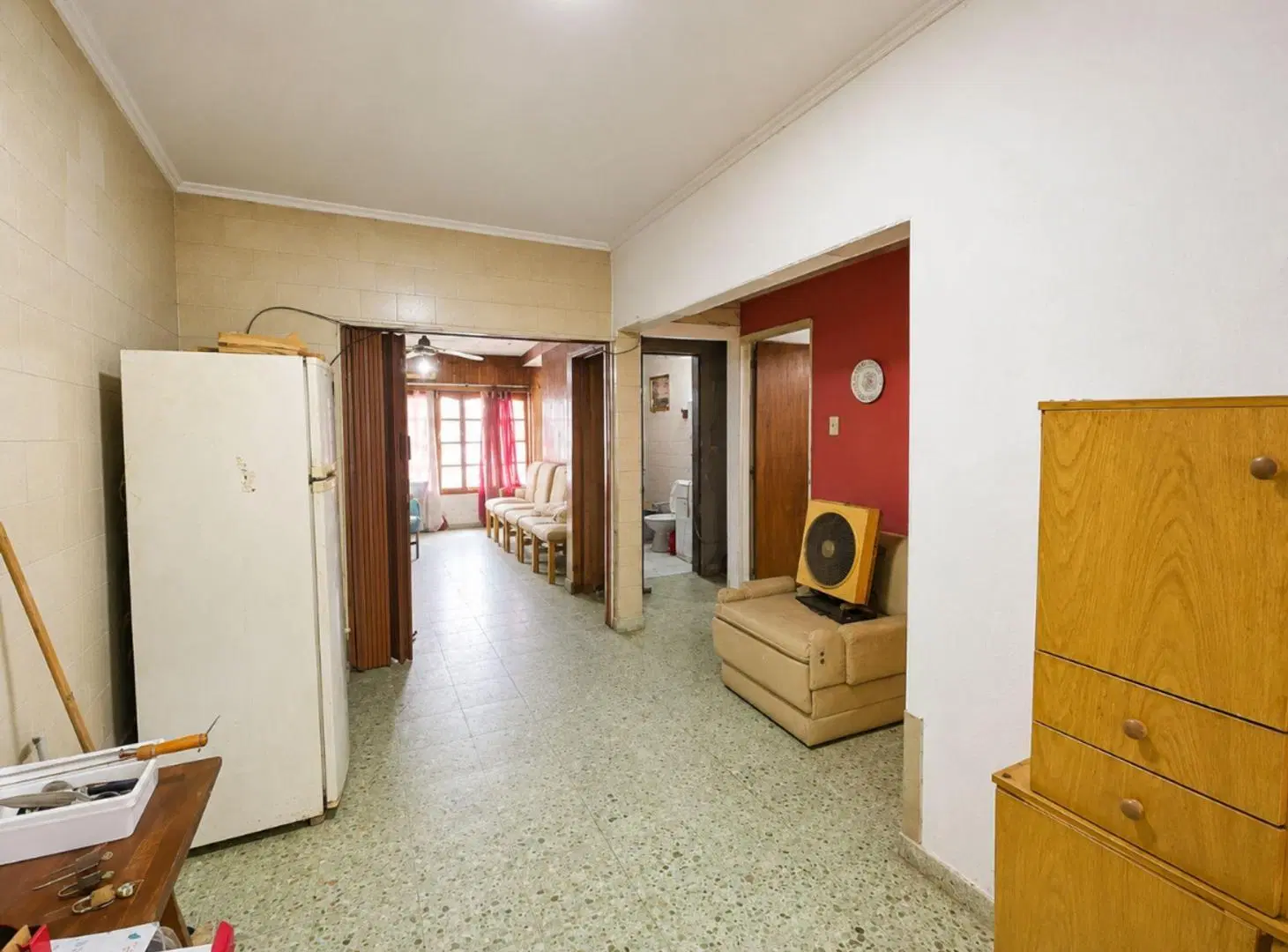 Terreno en venta con casa a demoler en Berisso. 3