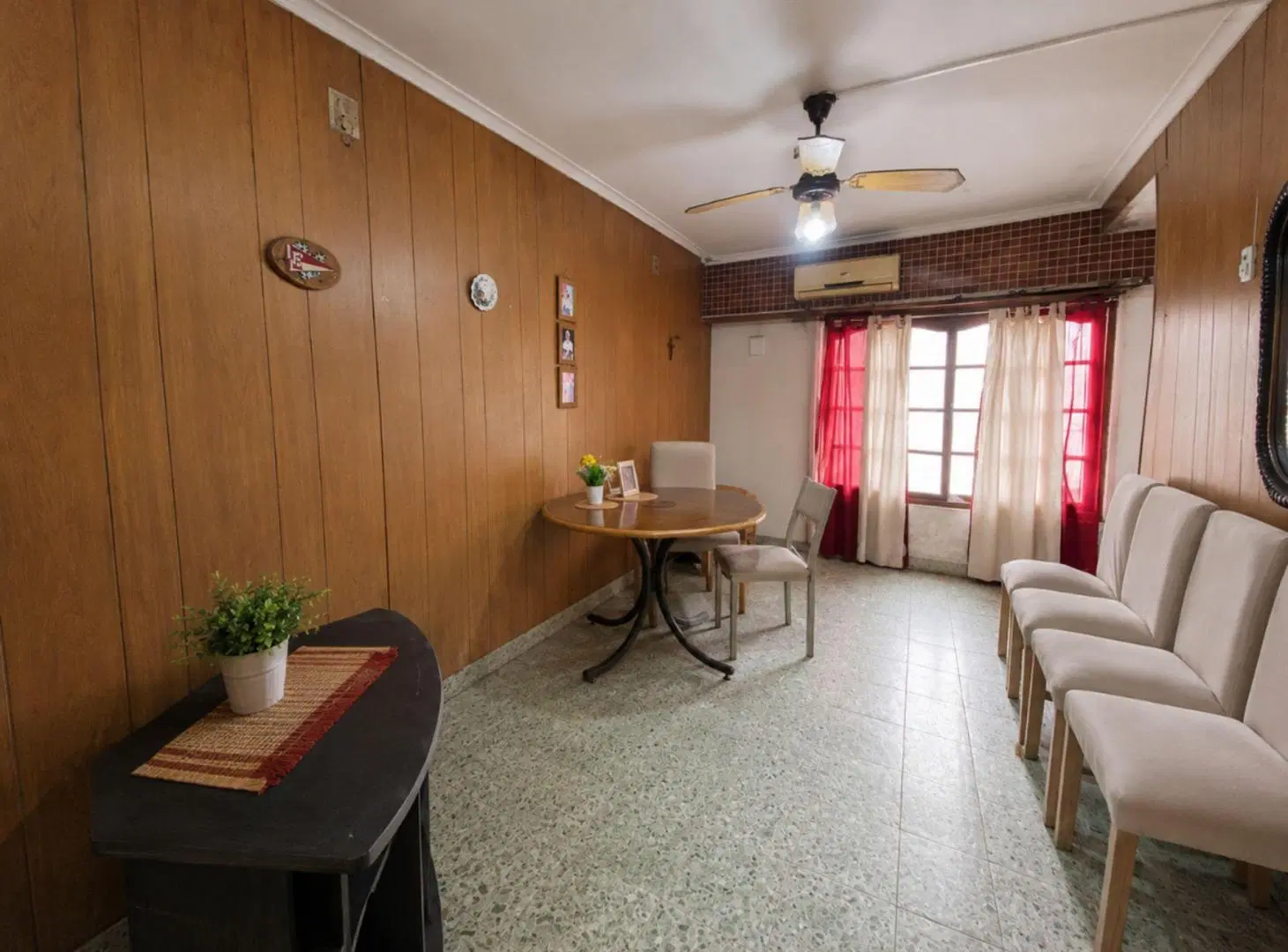 Terreno en venta con casa a demoler en Berisso. 5