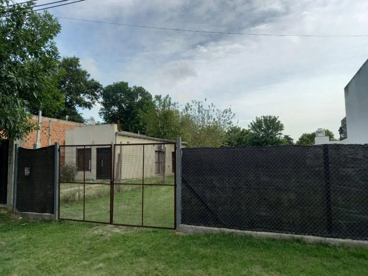 Lote en venta Lisandro Olmos 3