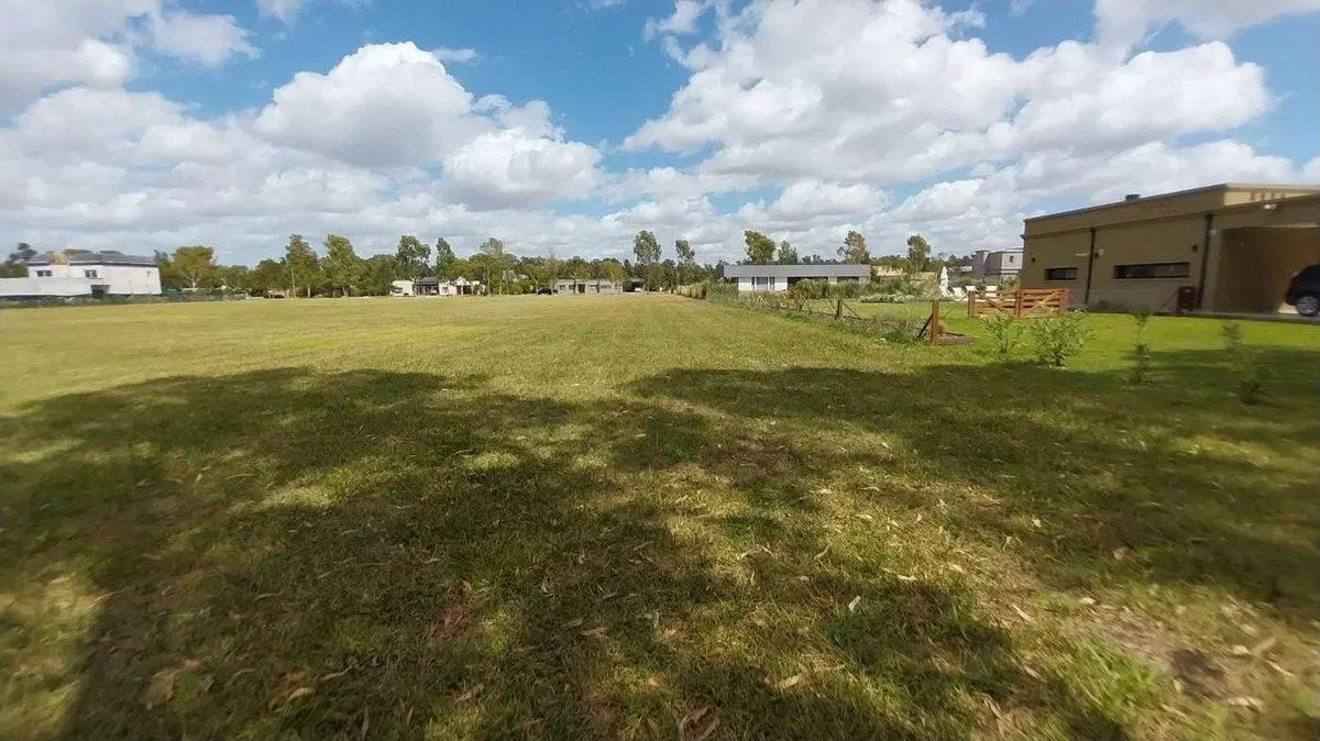 Venta de lote en Country Campos de Roca II, 4