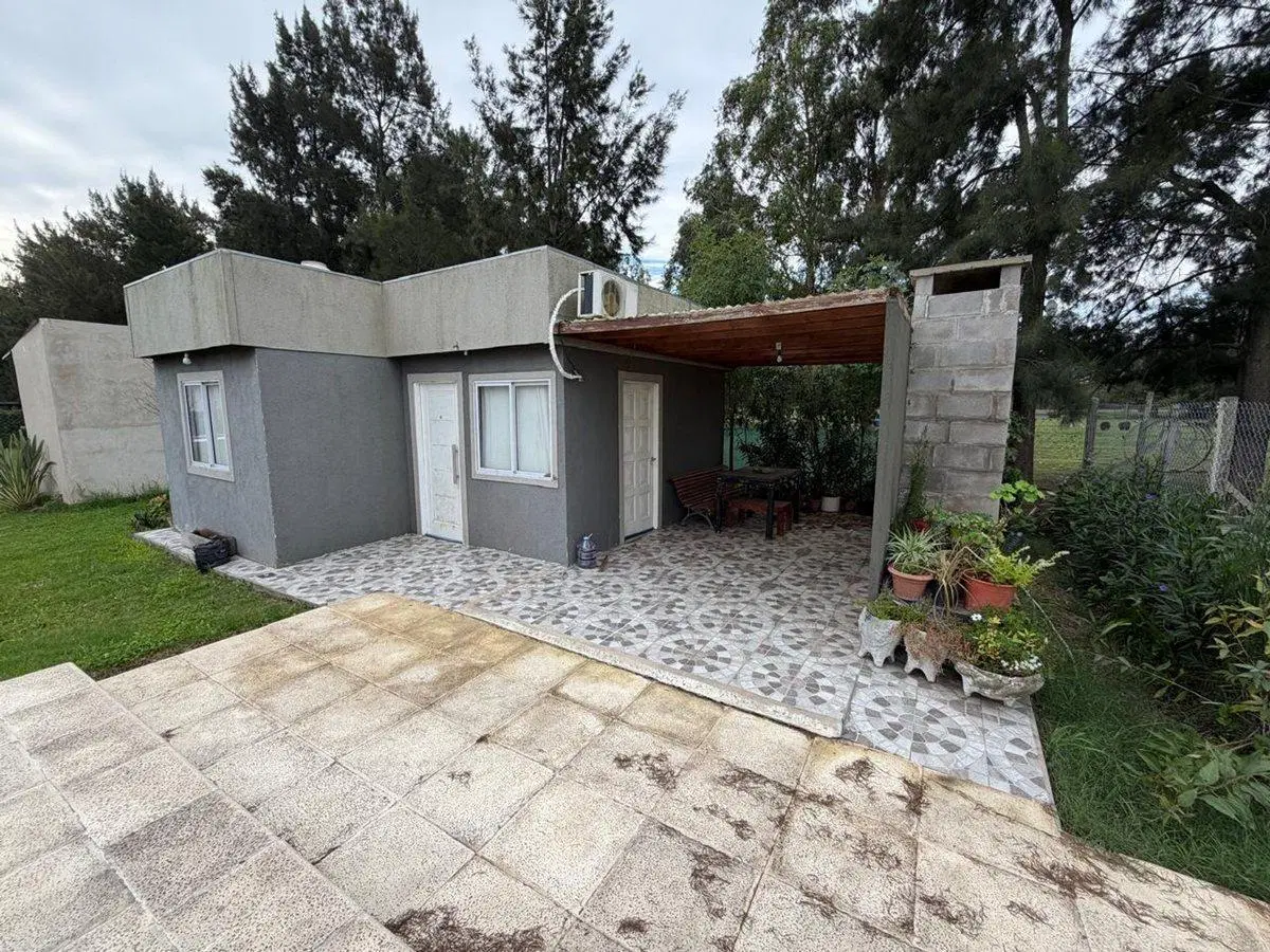 Quinta 3 ambientes en venta en La Plata con pileta 3