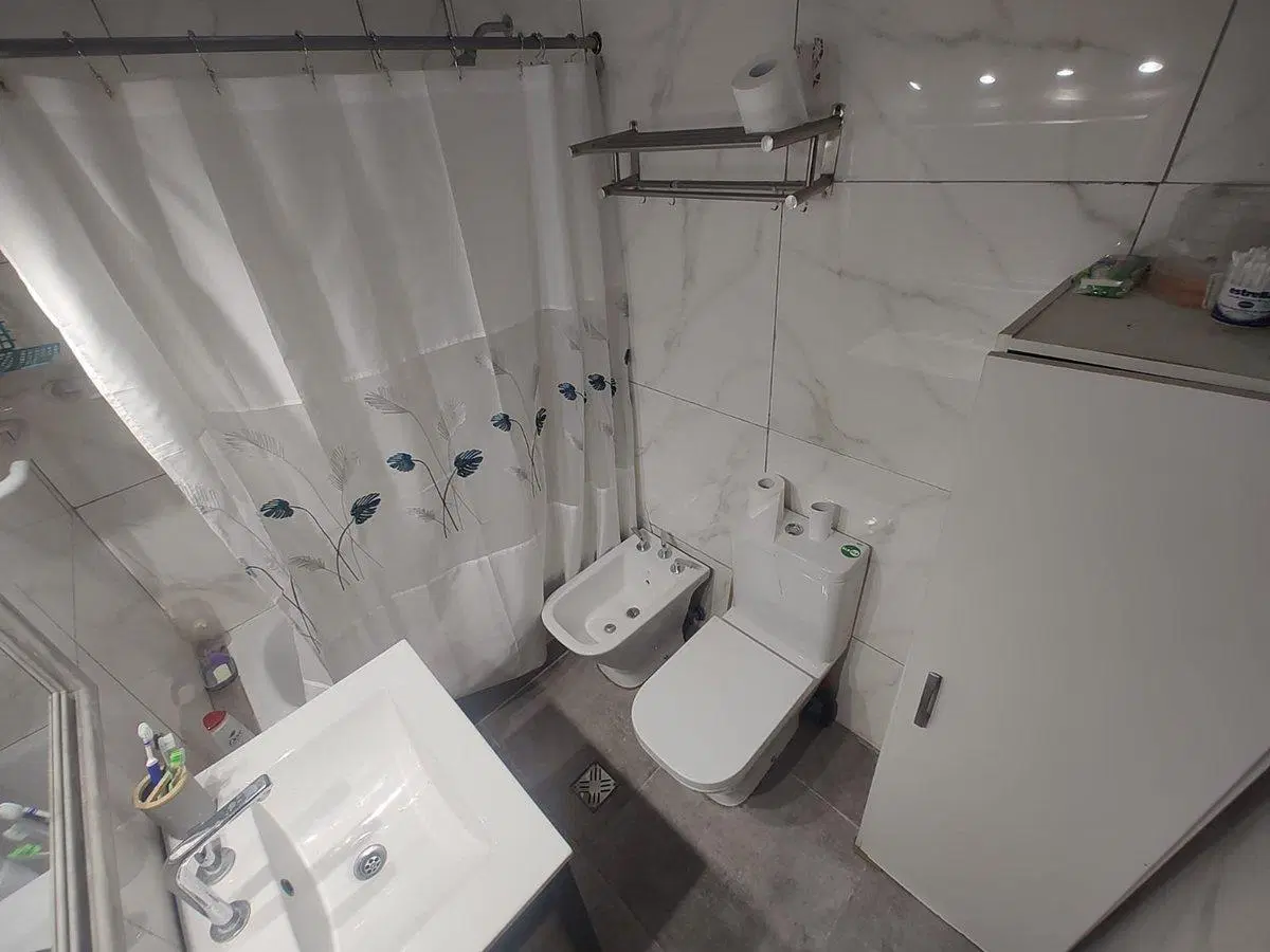 CASA 4 AMBIENTES EN VENTA BERISSO QUINCHO PILETA 4