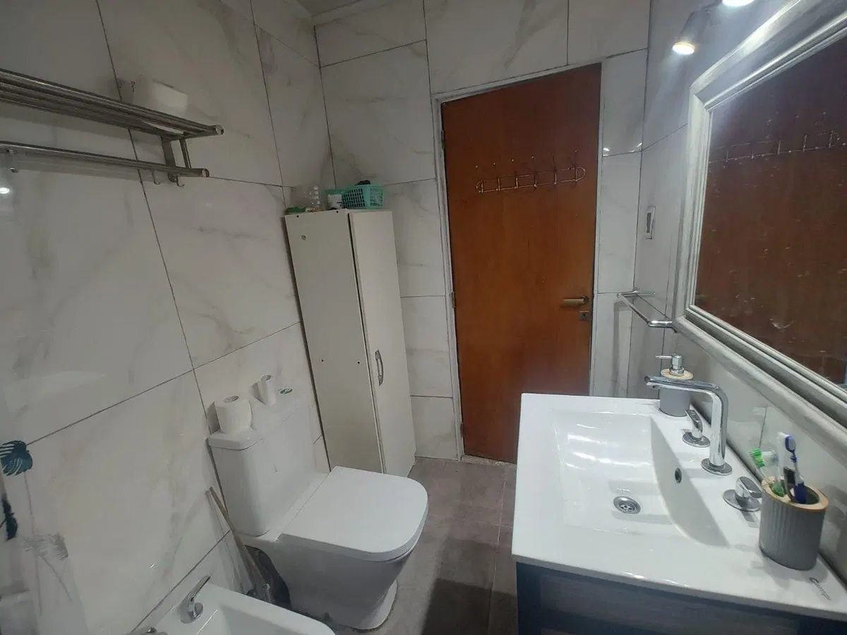 CASA 4 AMBIENTES EN VENTA BERISSO QUINCHO PILETA 5